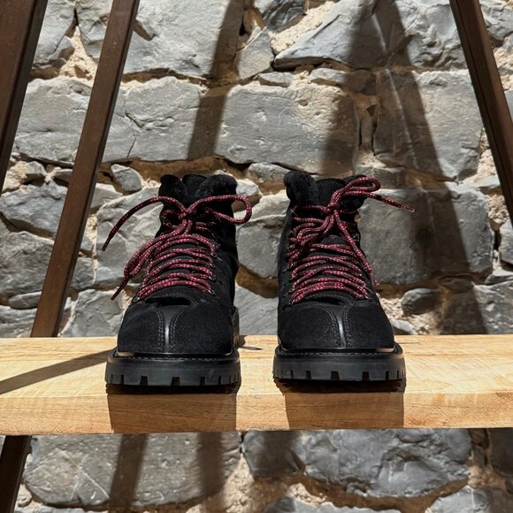 Valentino Black Suede Shearling Lined Winter Hiking Boots - Picture 2 of 13